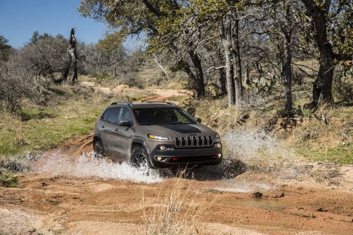 New Jeep Cherokee photo gallery